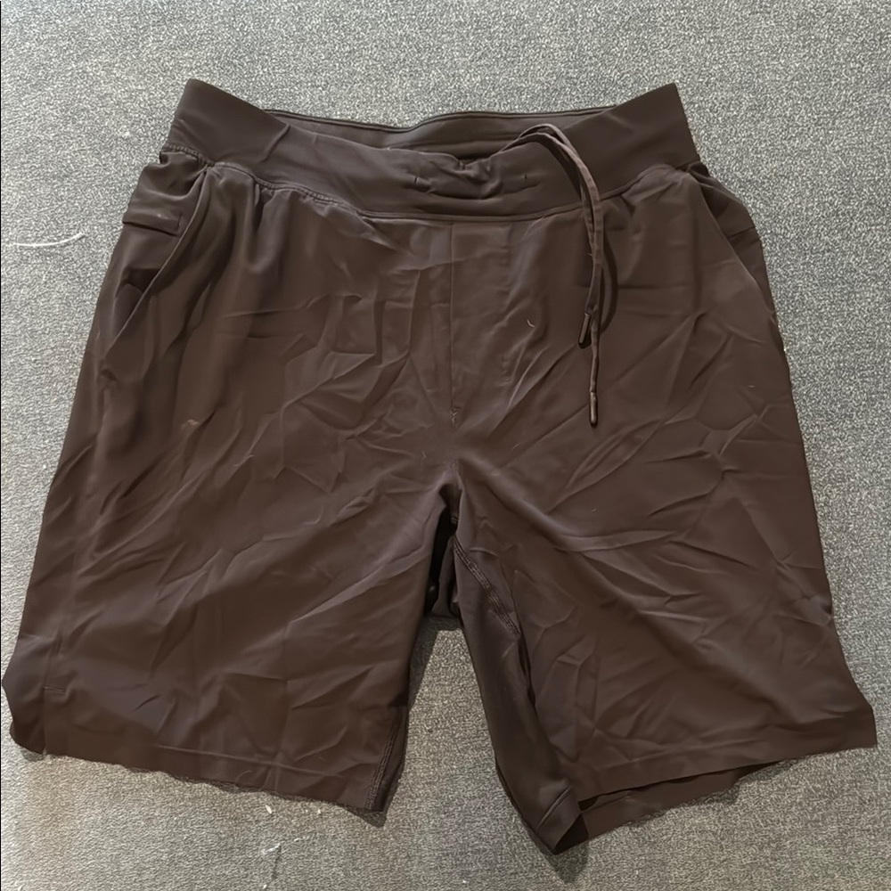 Men black lululemon Athletic Shorts size M lineless